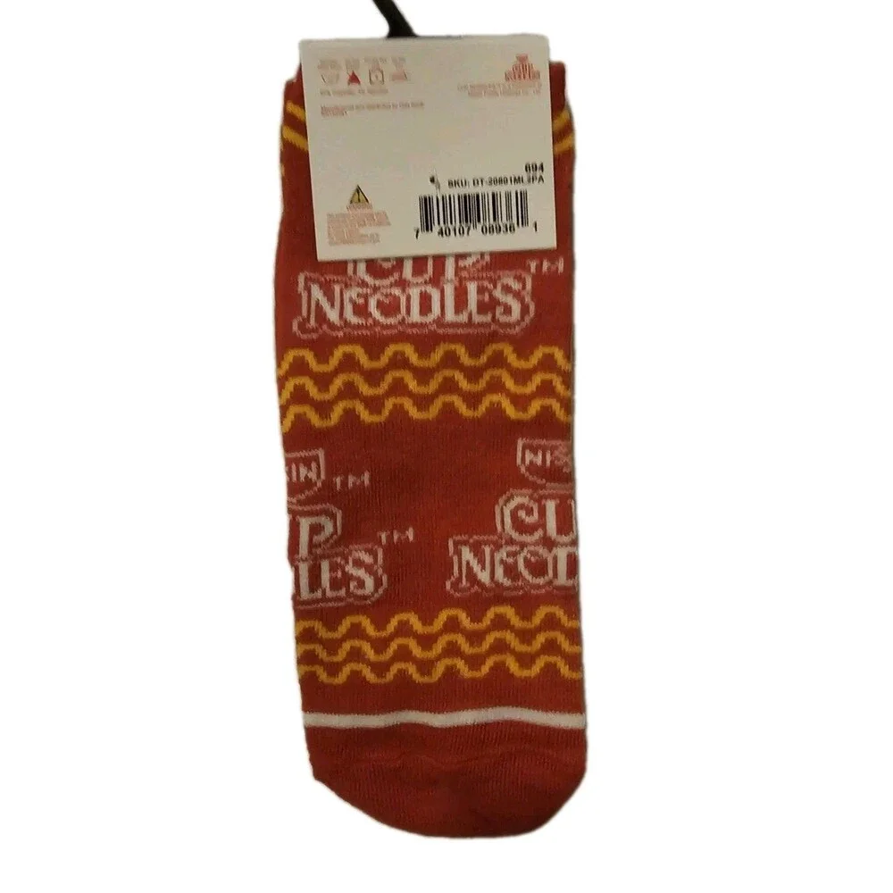 Nissan NOODLE Socks Ankle 2 Pairs Ramen Noodles Odd Sox Funny Novelty NEW NWT
